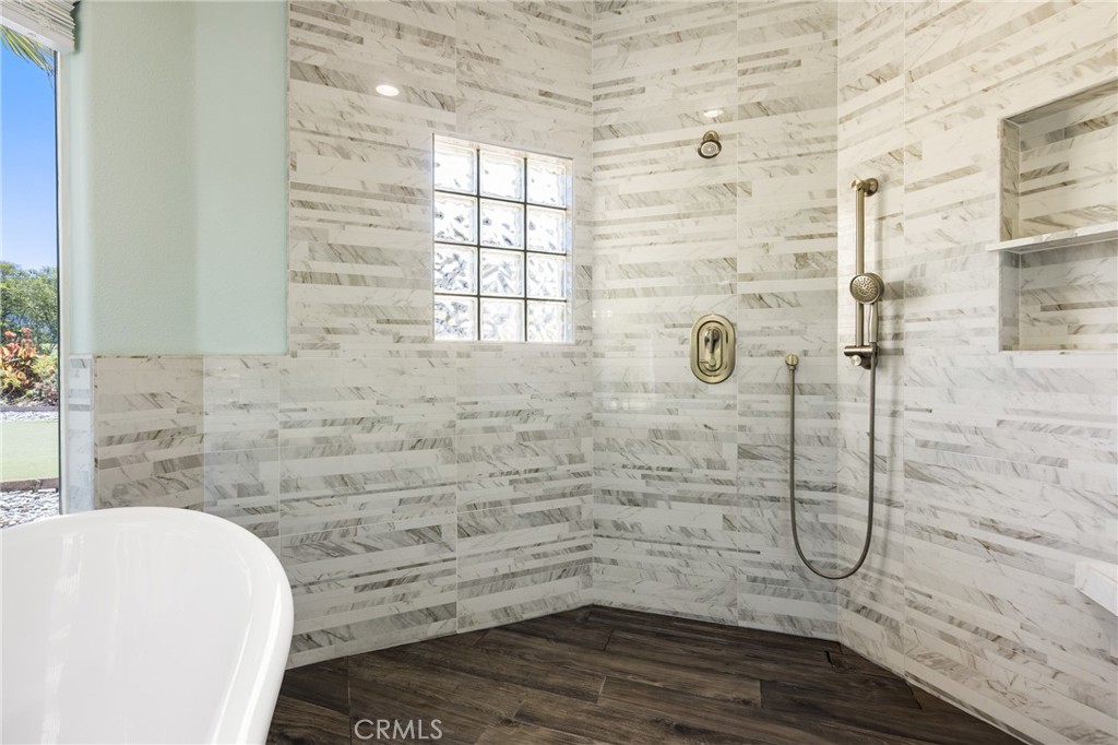 5781 Glenview Property Photo 28