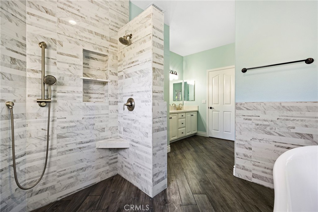 5781 Glenview Property Photo 29