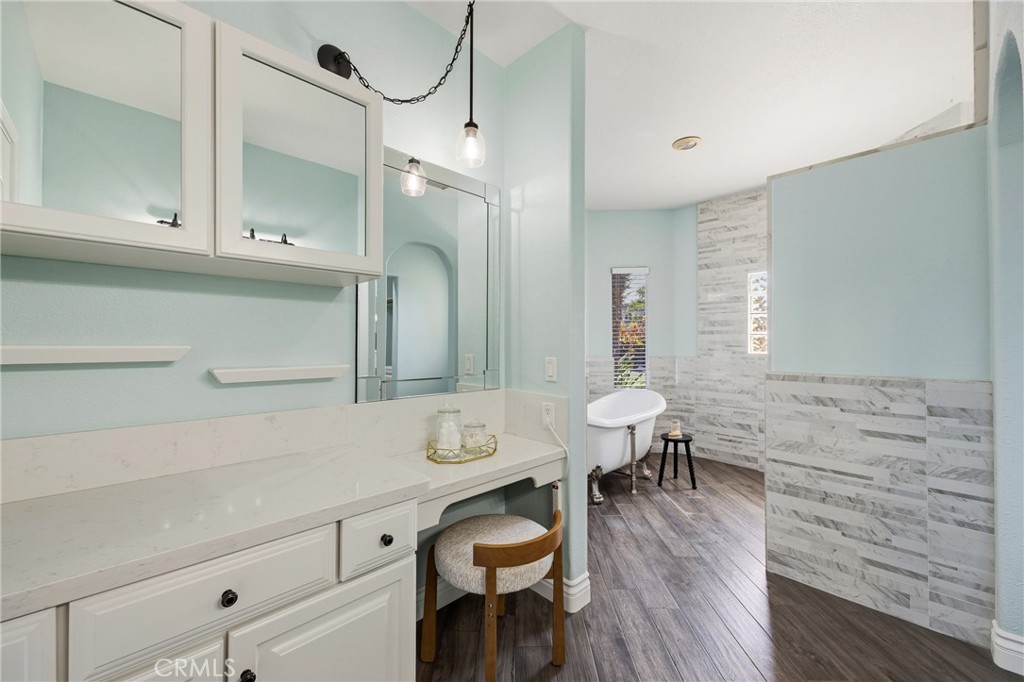 5781 Glenview Property Photo 30
