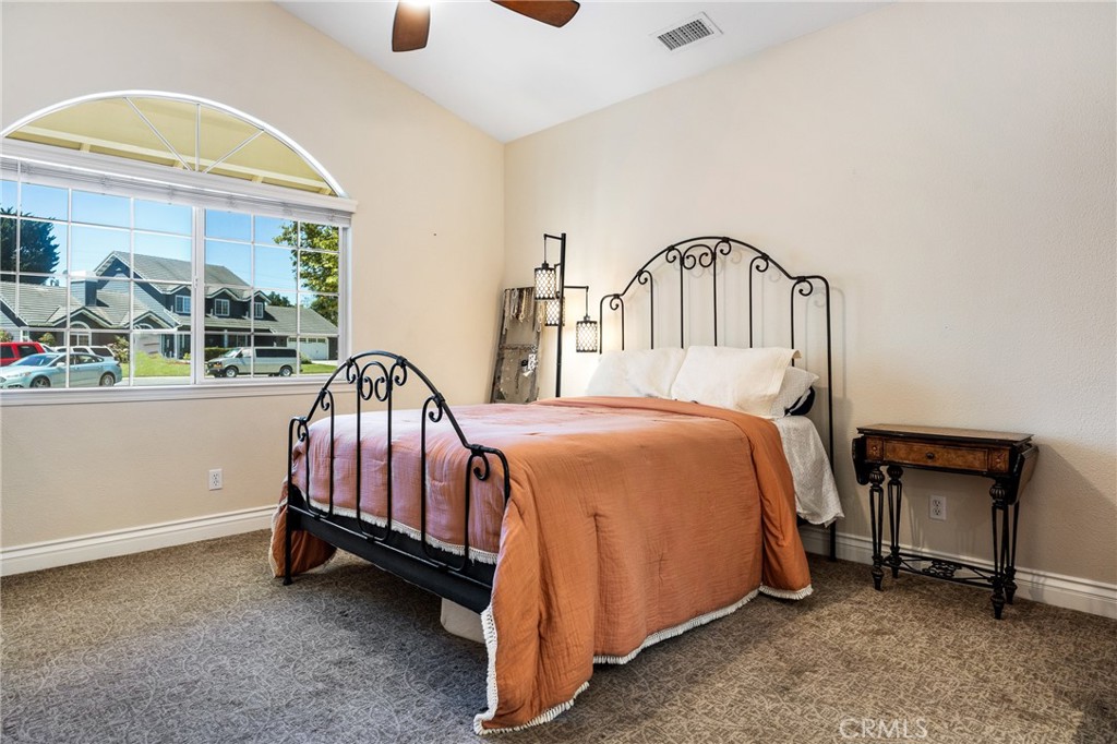 5781 Glenview Property Photo 32