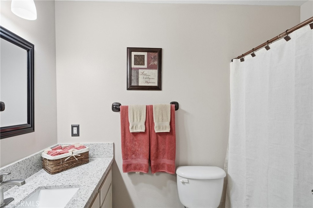 4250 Traffic Way Property Photo 10