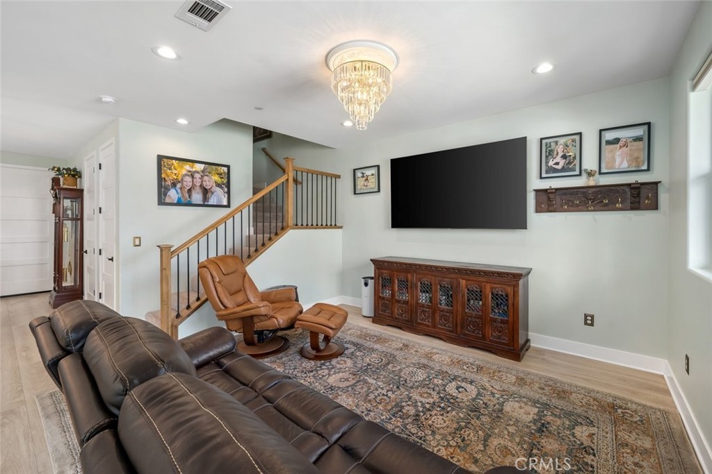 1225 Sponza Dr 1 Property Photo 6