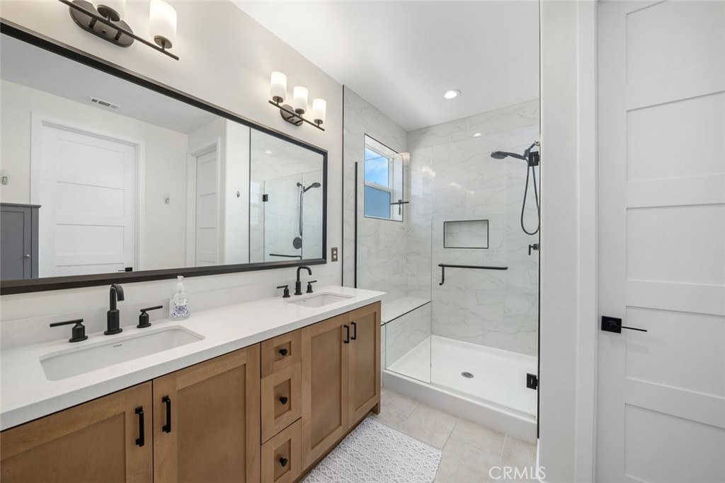 1225 Sponza Dr 1 Property Photo 22
