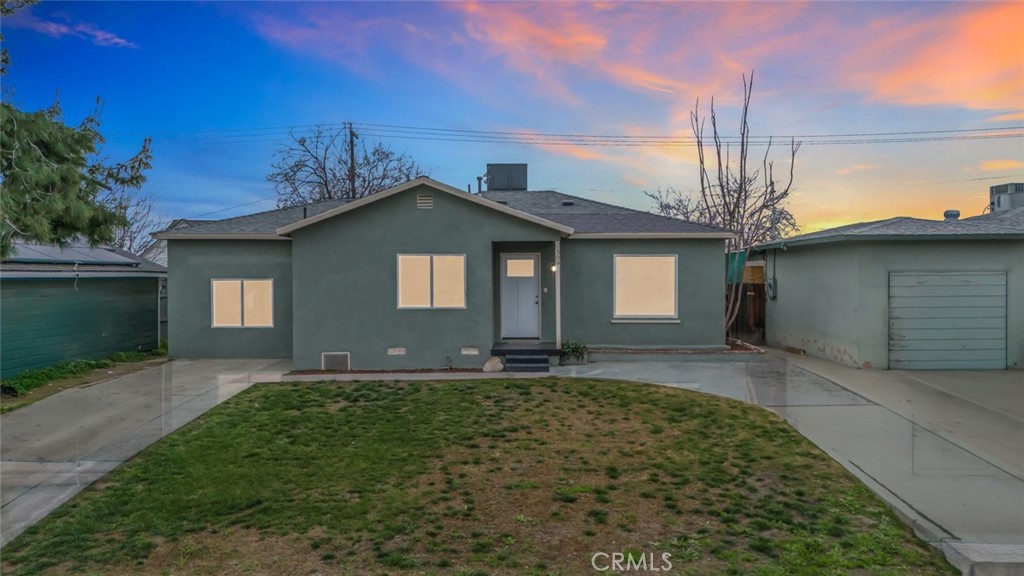 309 S Myrtle Property Photo 4