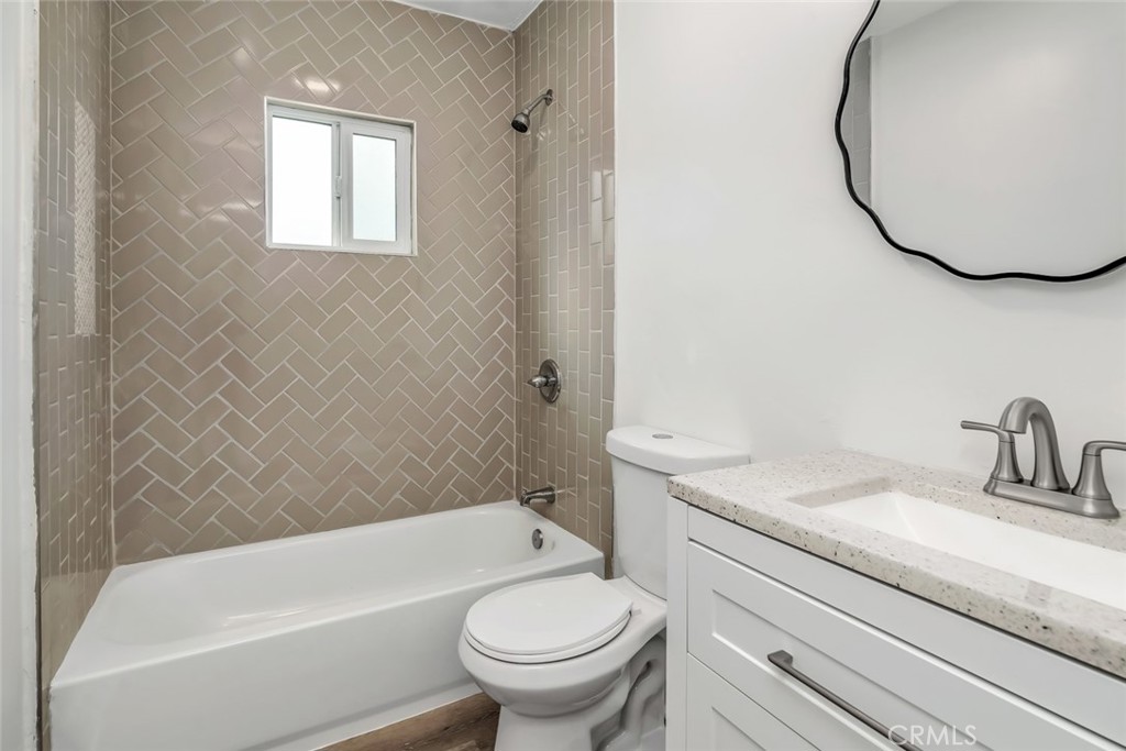 309 S Myrtle Property Photo 8