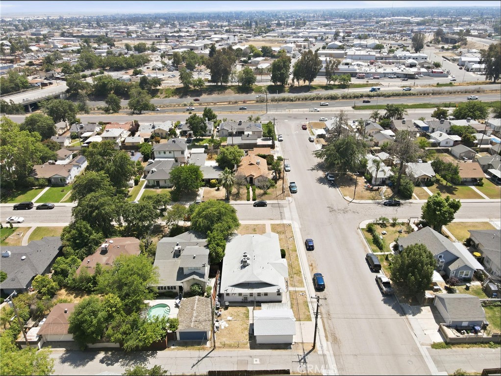 200 Oregon Property Photo 13