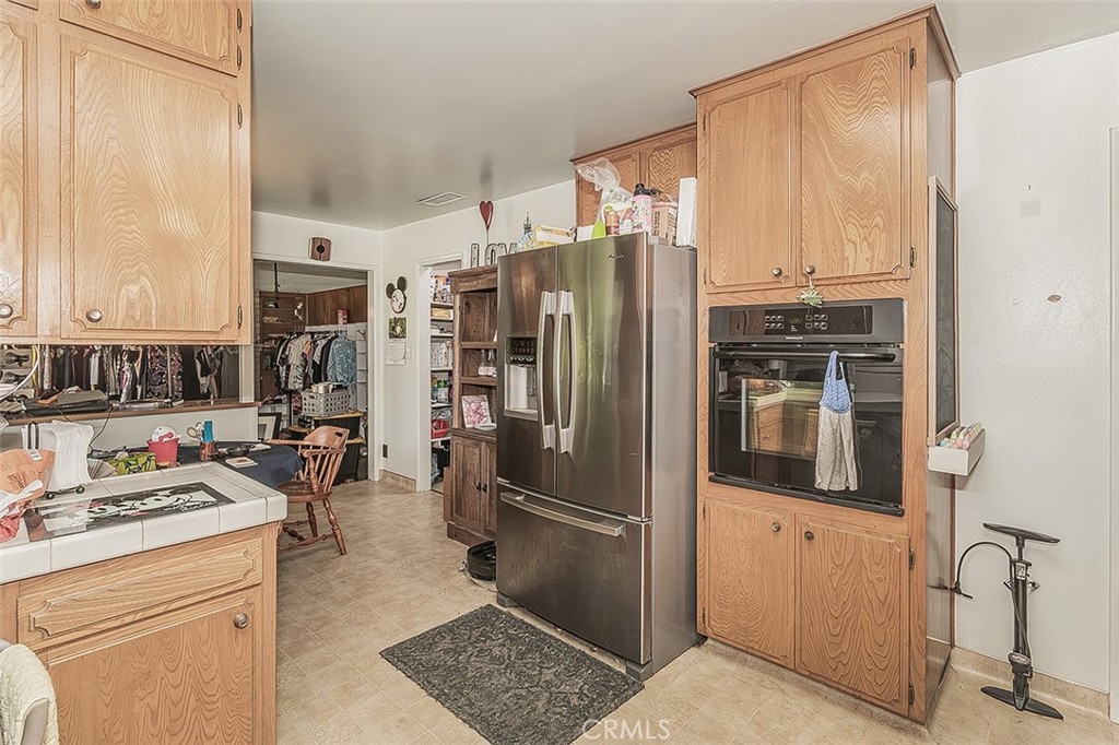 500 W Sample Avenue Property Photo 11