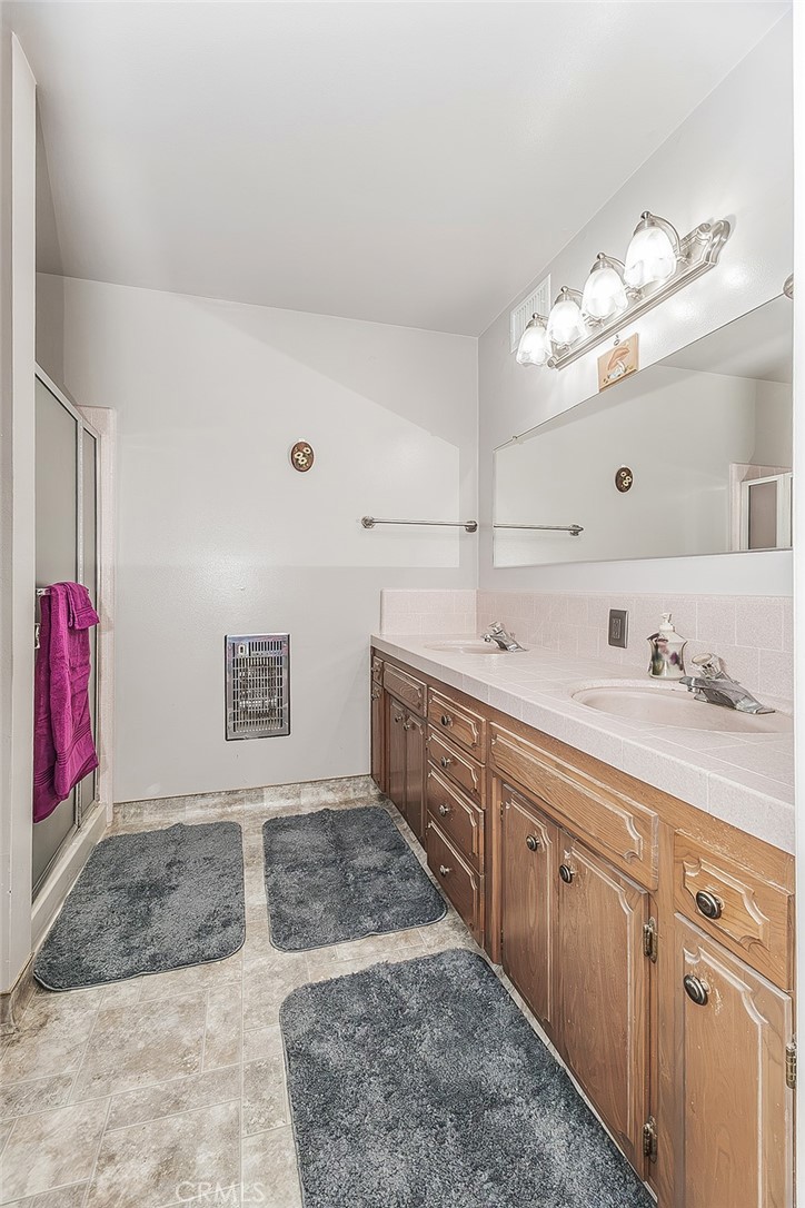 500 W Sample Avenue Property Photo 15