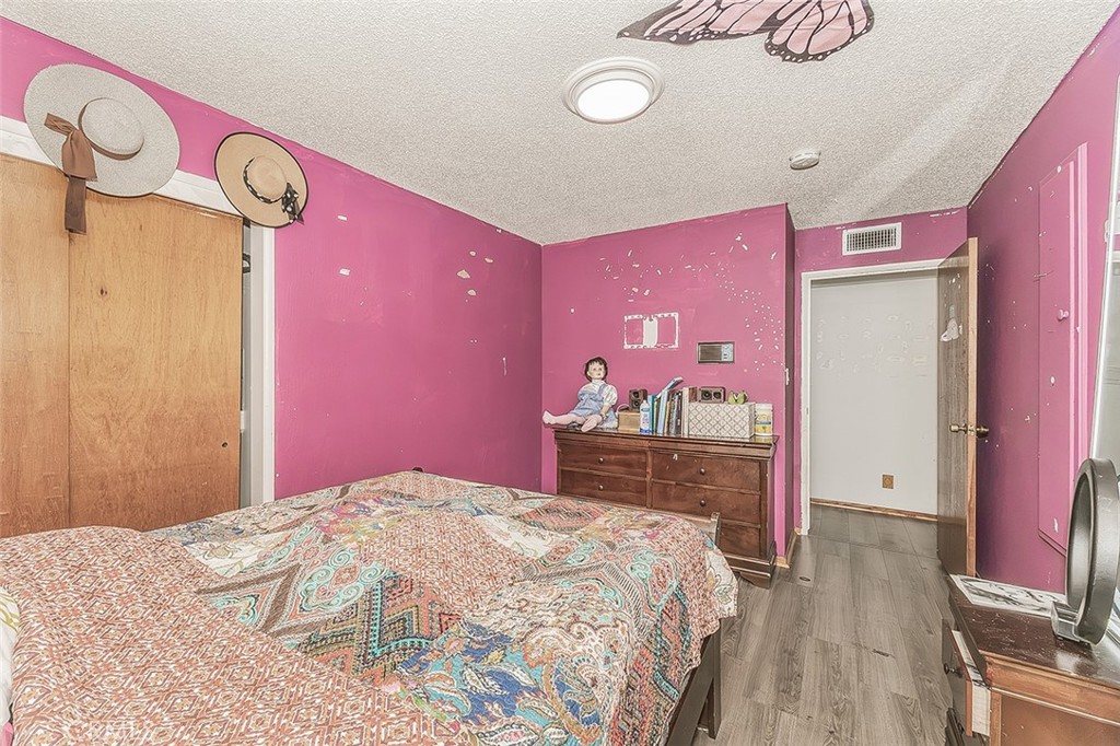 500 W Sample Avenue Property Photo 20