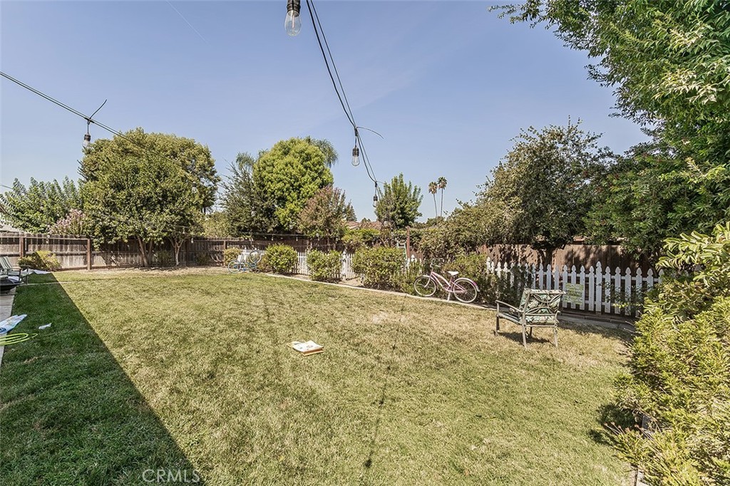 500 W Sample Avenue Property Photo 21
