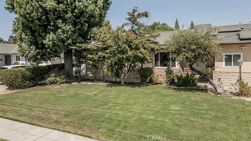 500 W Sample Avenue Property Photo 24
