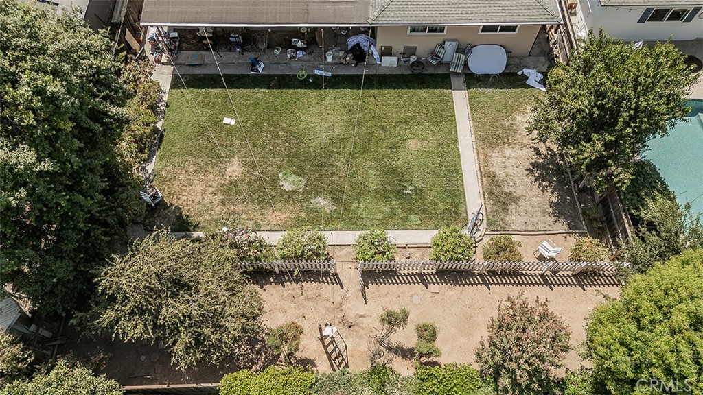 500 W Sample Avenue Property Photo 28