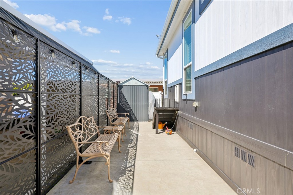 240 Longden Drive Property Photo 34