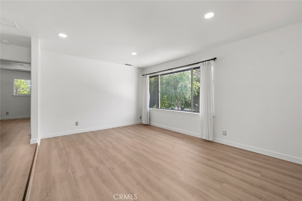 4595 Estrada Ave Property Photo 5