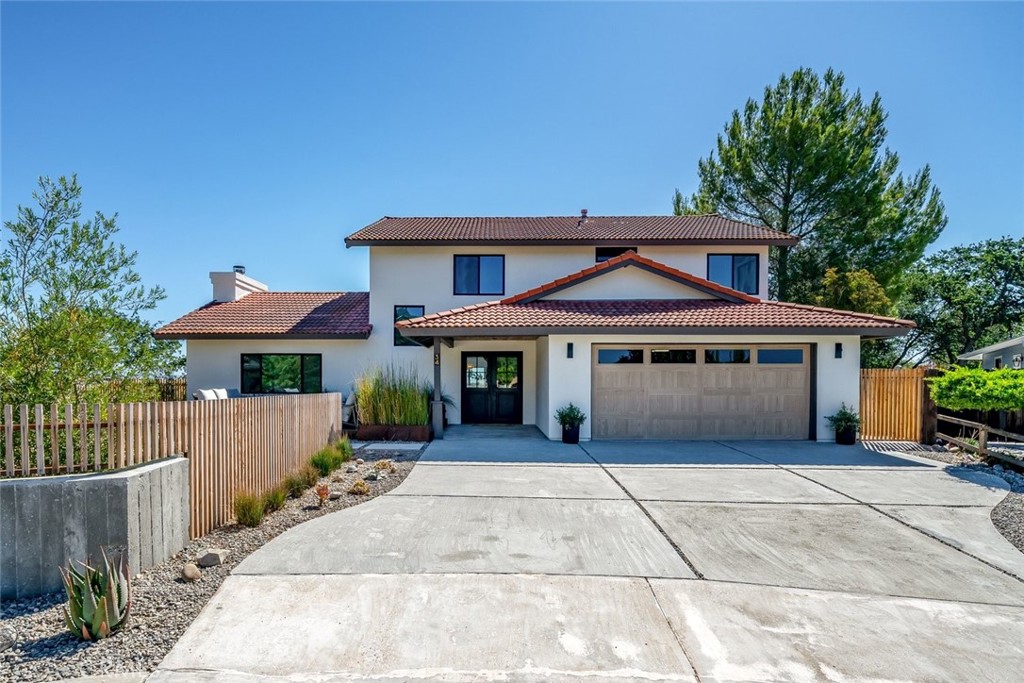 34 Terrace Hill Dr Property Photo 1