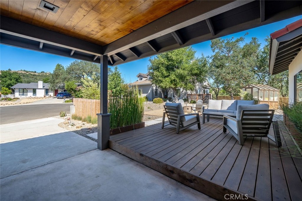 34 Terrace Hill Dr Property Photo 53