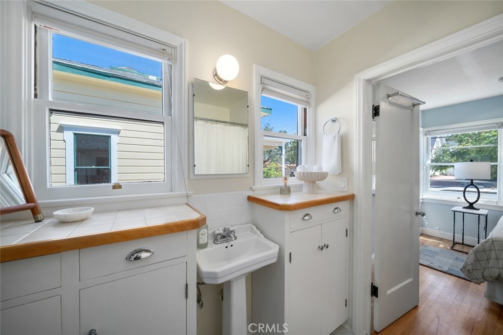 1837 Chorro St Property Photo 13