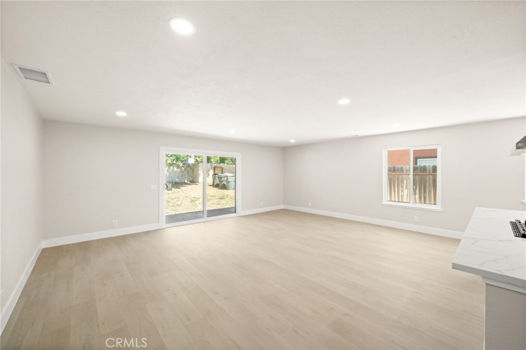 3535 Scotland Property Photo 9