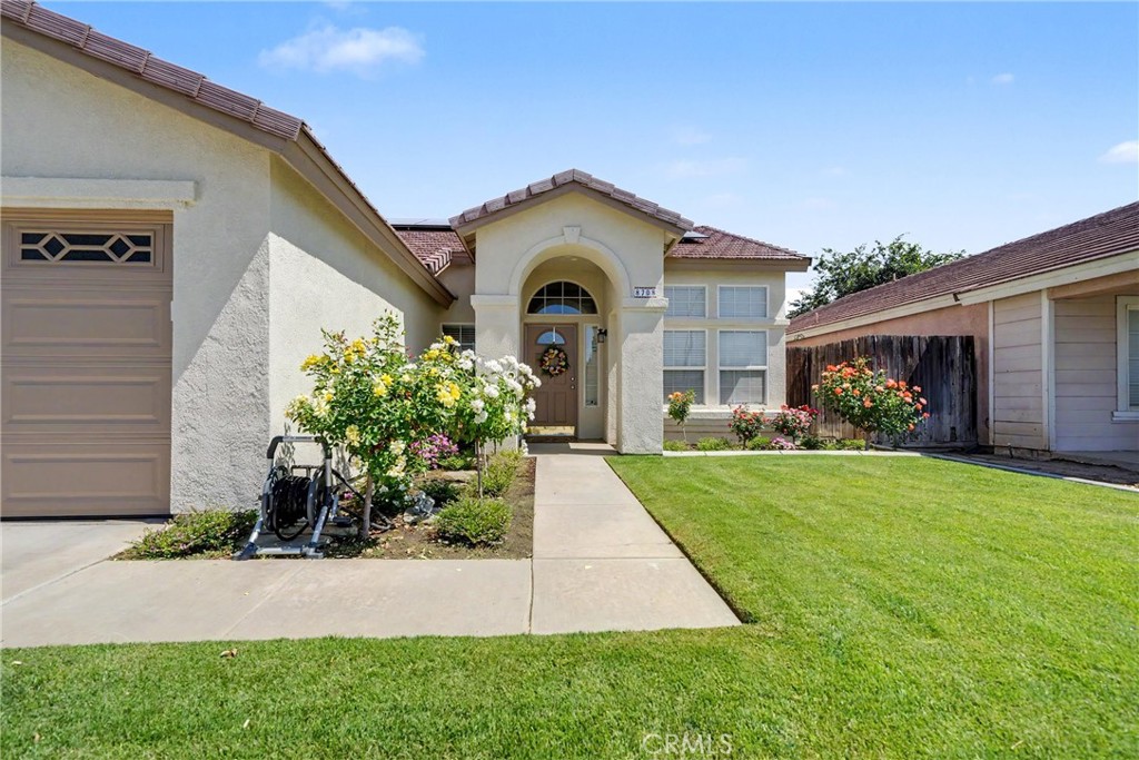 8708 Rollingbay Property Photo 4