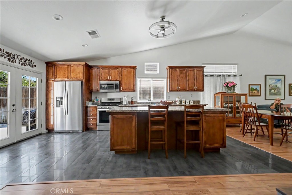 8708 Rollingbay Property Photo 5