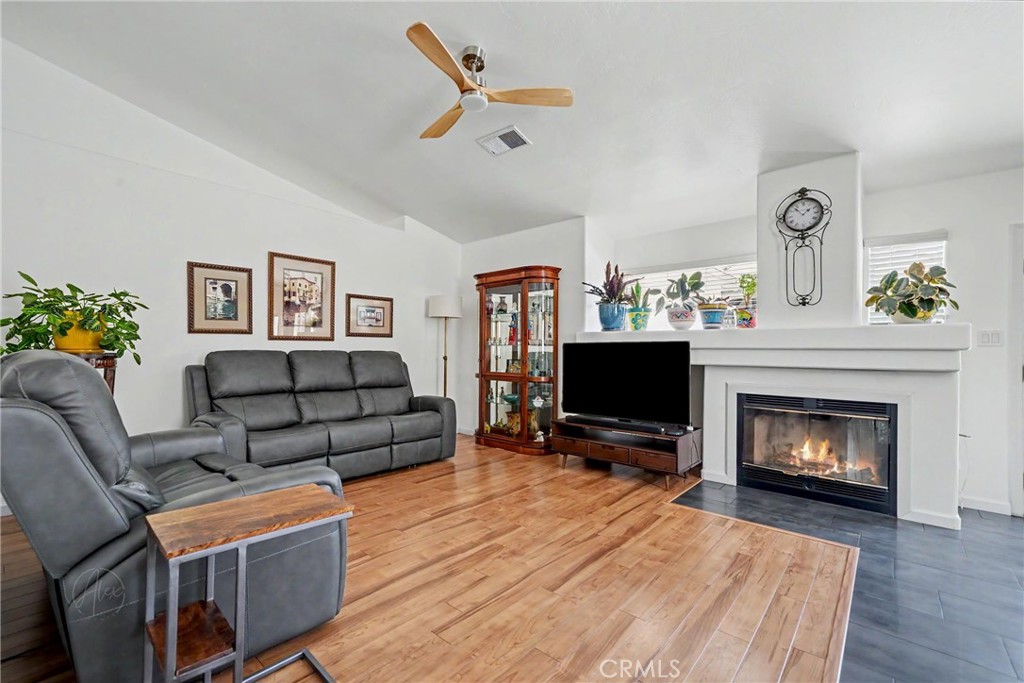 8708 Rollingbay Property Photo 6