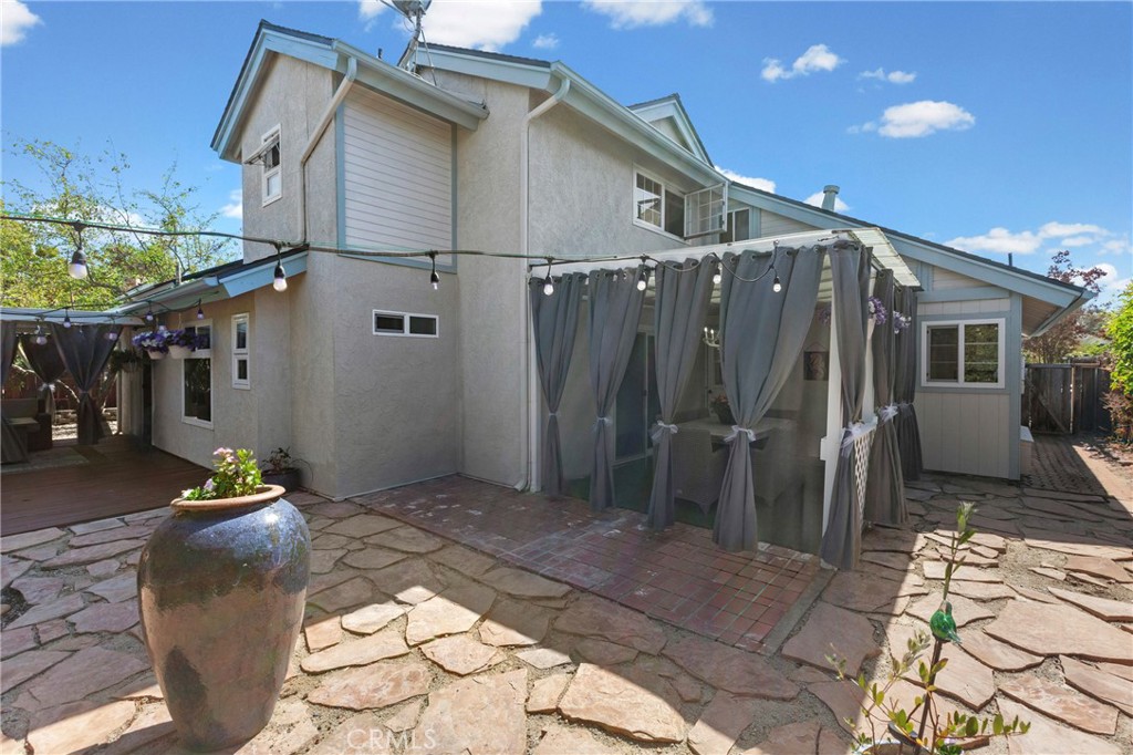 844 Escuela Court Property Photo 40