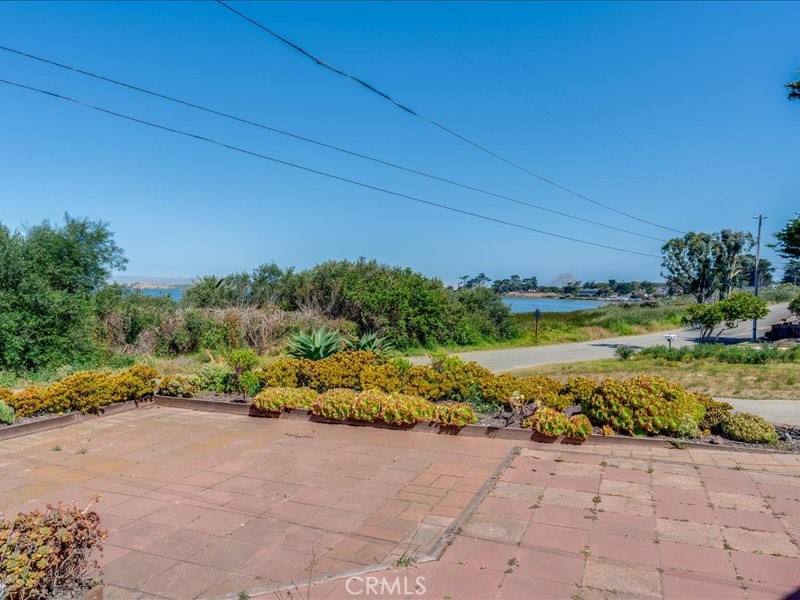 1556 3rd Property Photo 9