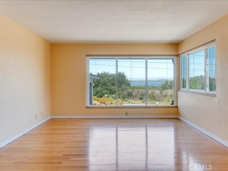 1556 3rd Property Photo 13