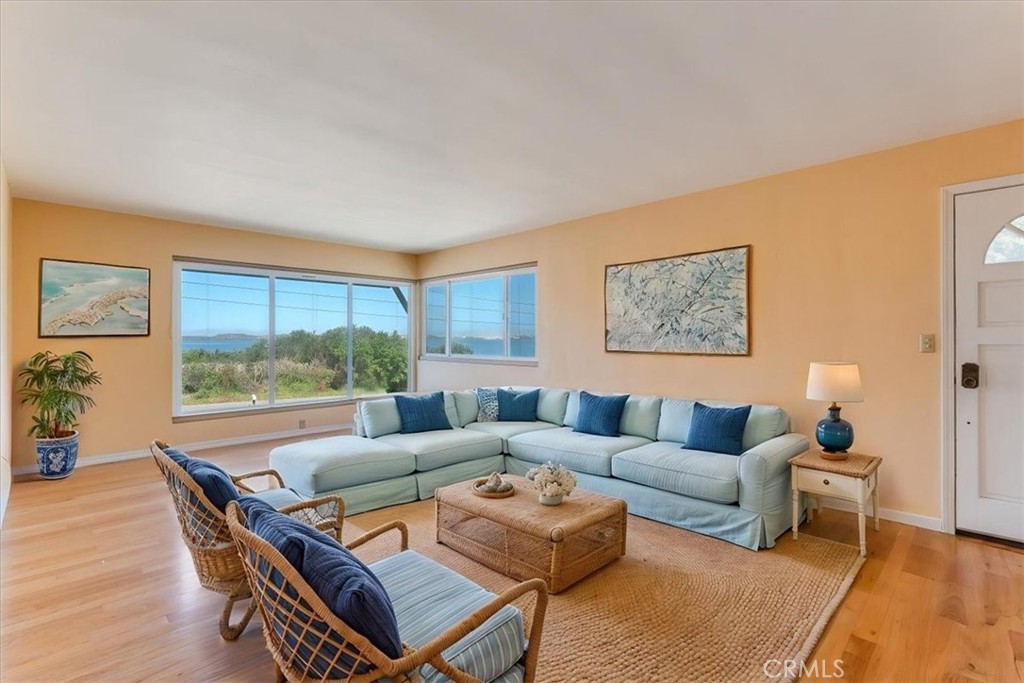 1556 3rd Property Photo 14