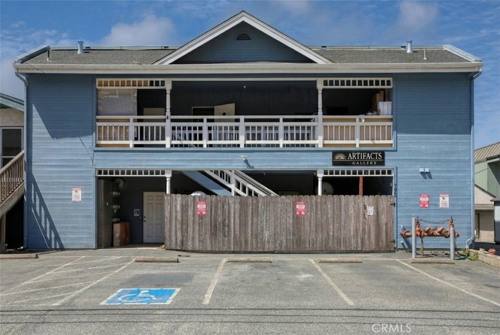775 Main Property Photo 3