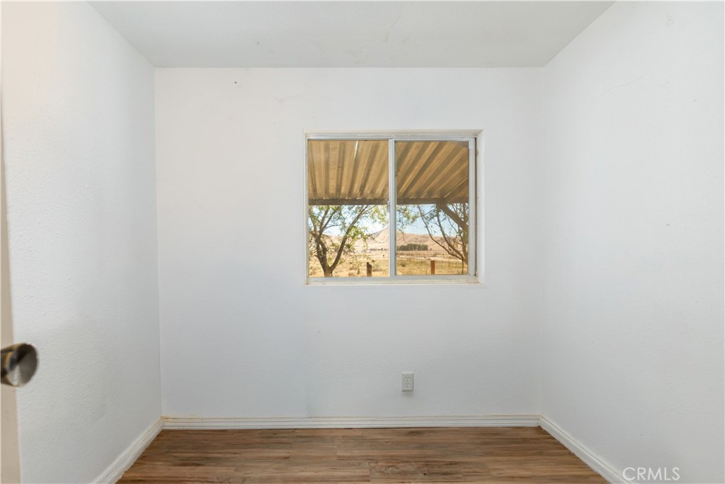 2760 Trenton Property Photo 18