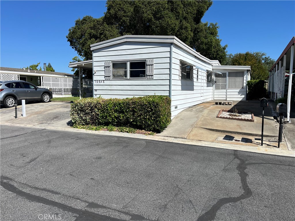 10848 Los Pueblos Property Photo 1
