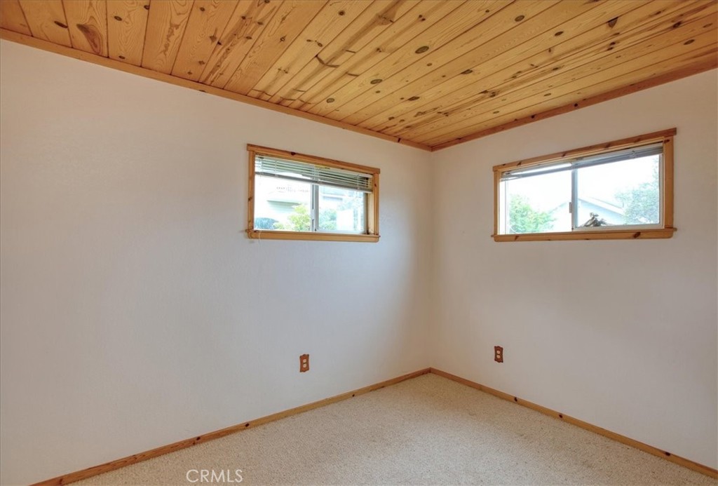 550 Worcester Drive Property Photo 14