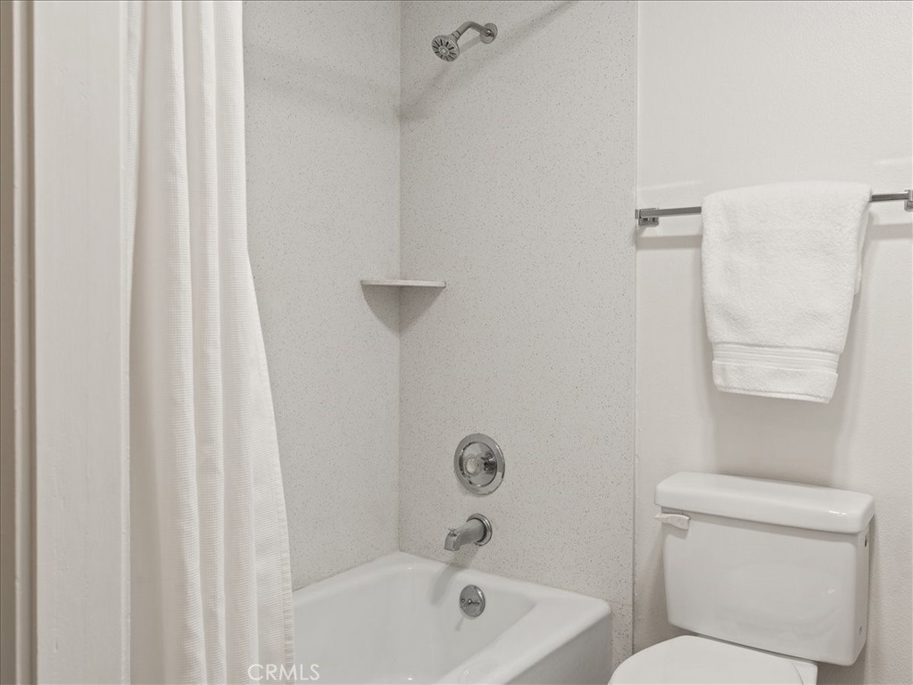 1176 Oceanaire Drive Property Photo 14