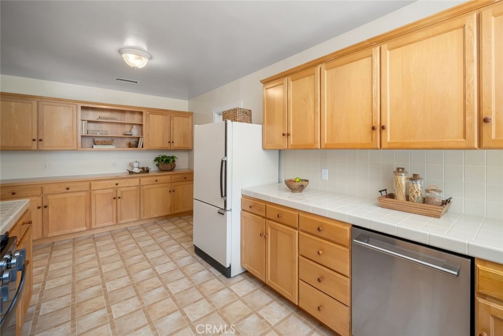 1879 San Luis Drive Property Photo 11