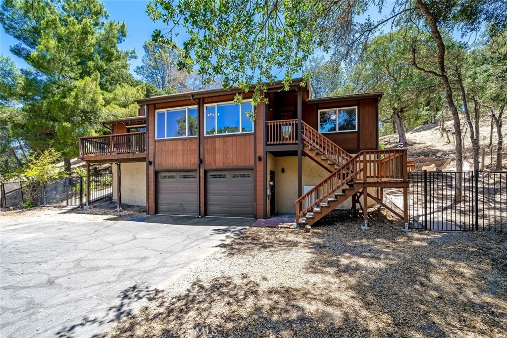 9056 Curbaril Avenue Property Photo 1