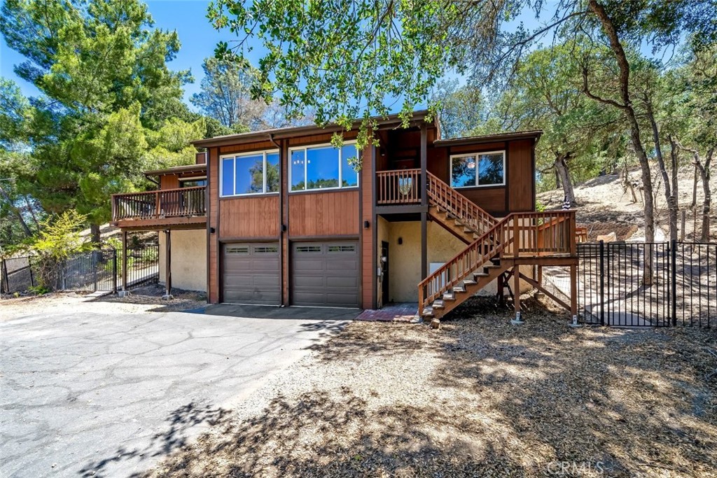9056 Curbaril Avenue Property Photo 1
