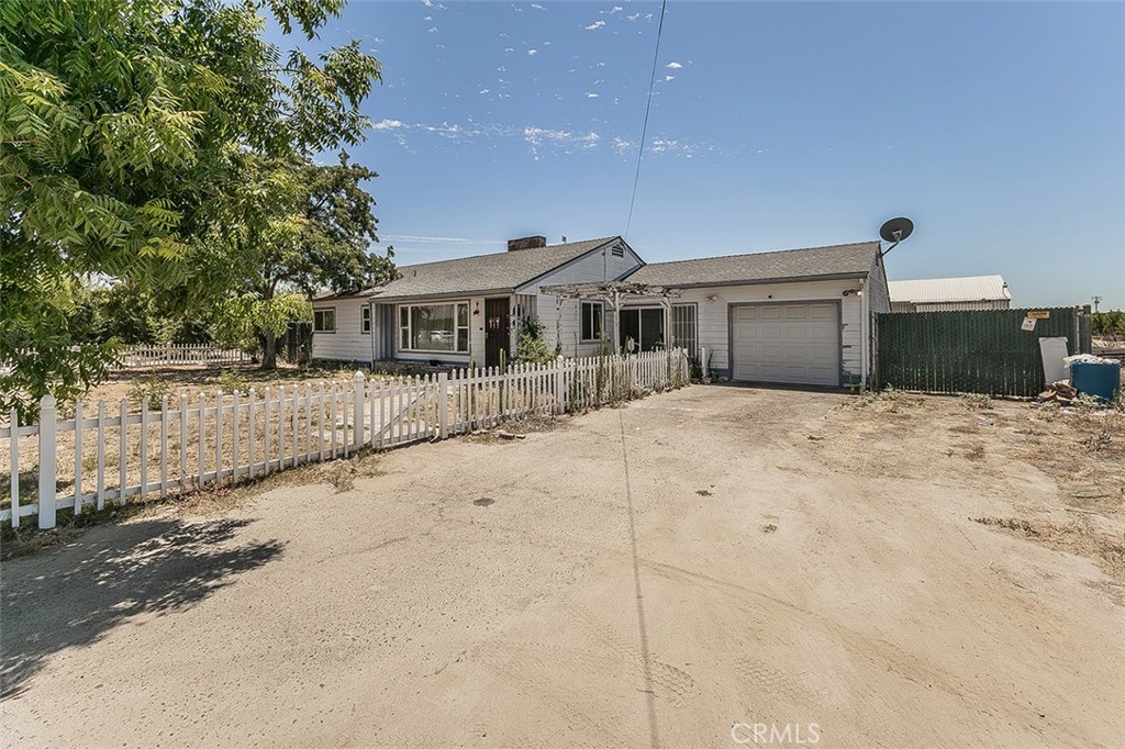 17209 E Floral Property Photo 2