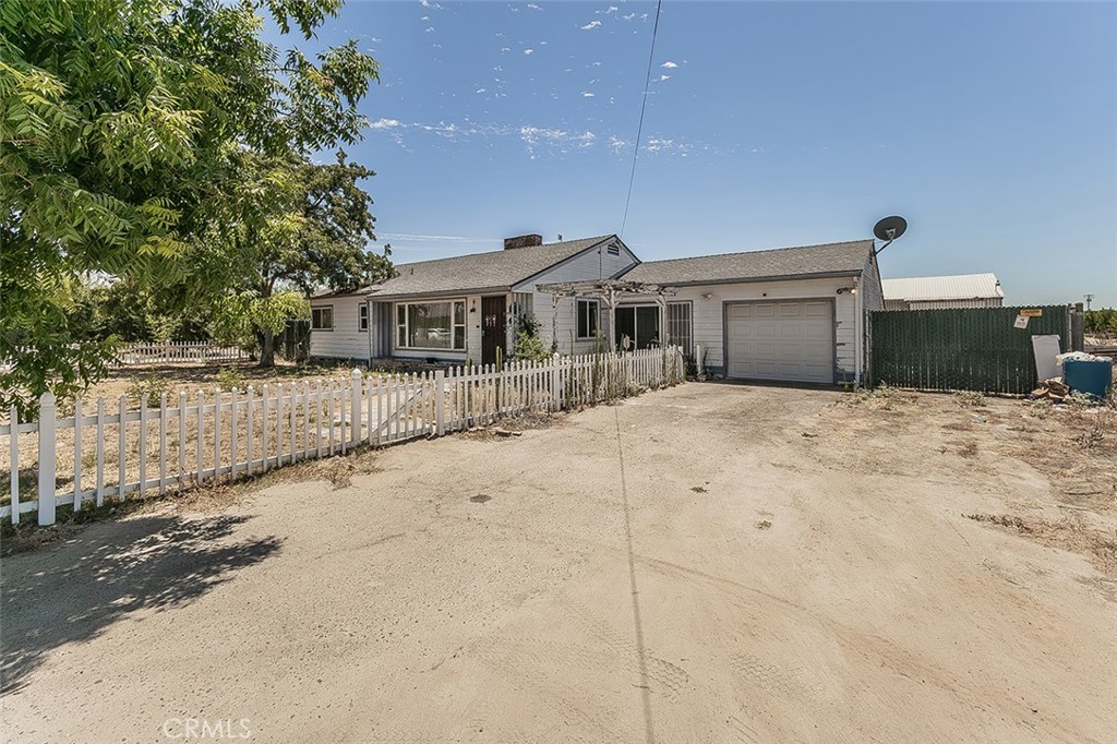 17209 E Floral Property Photo 2