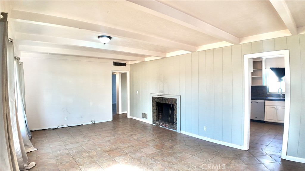 17209 E Floral Property Photo 4