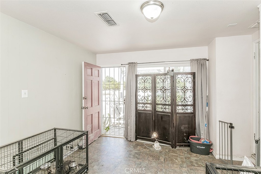 17209 E Floral Property Photo 6