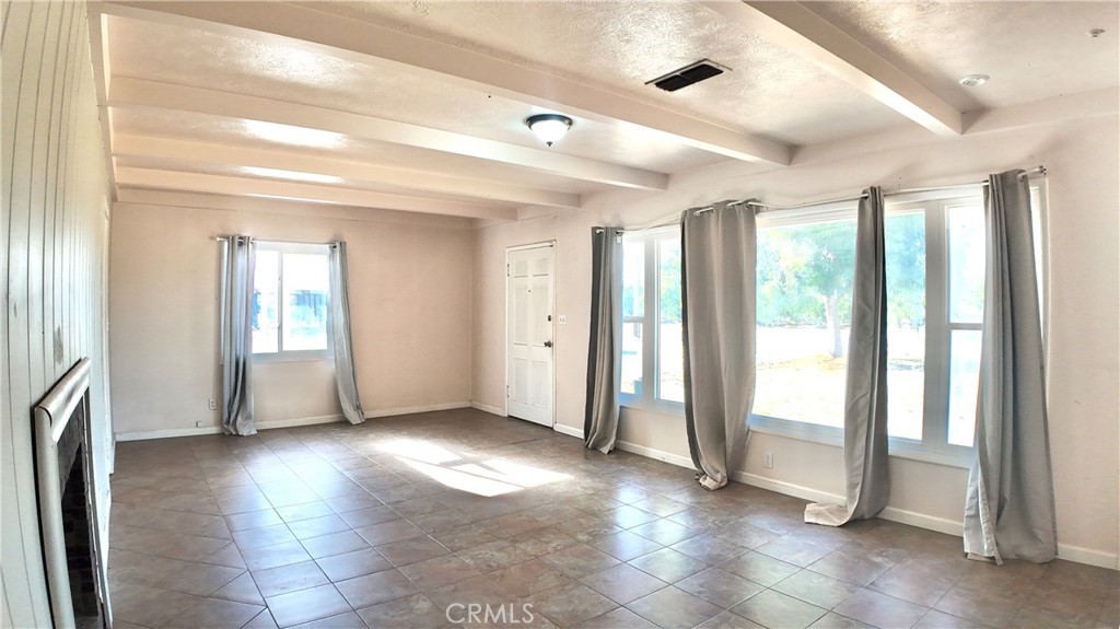 17209 E Floral Property Photo 6