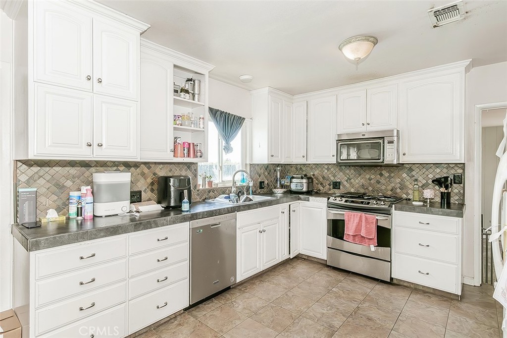 17209 E Floral Property Photo 9