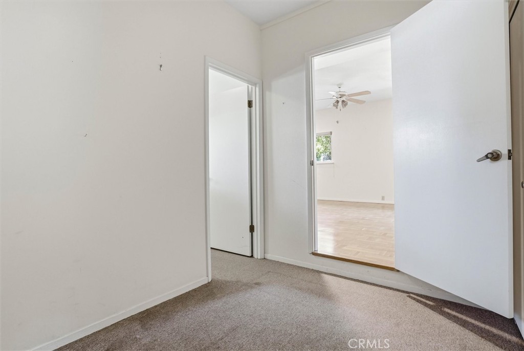 490 Warwick Street Property Photo 11