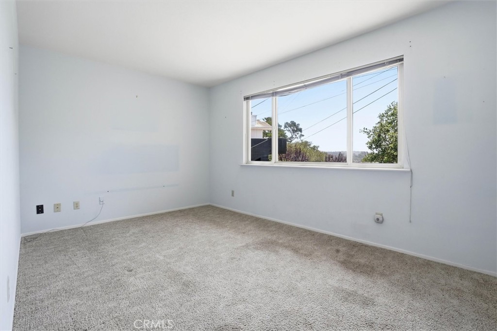 490 Warwick Street Property Photo 17