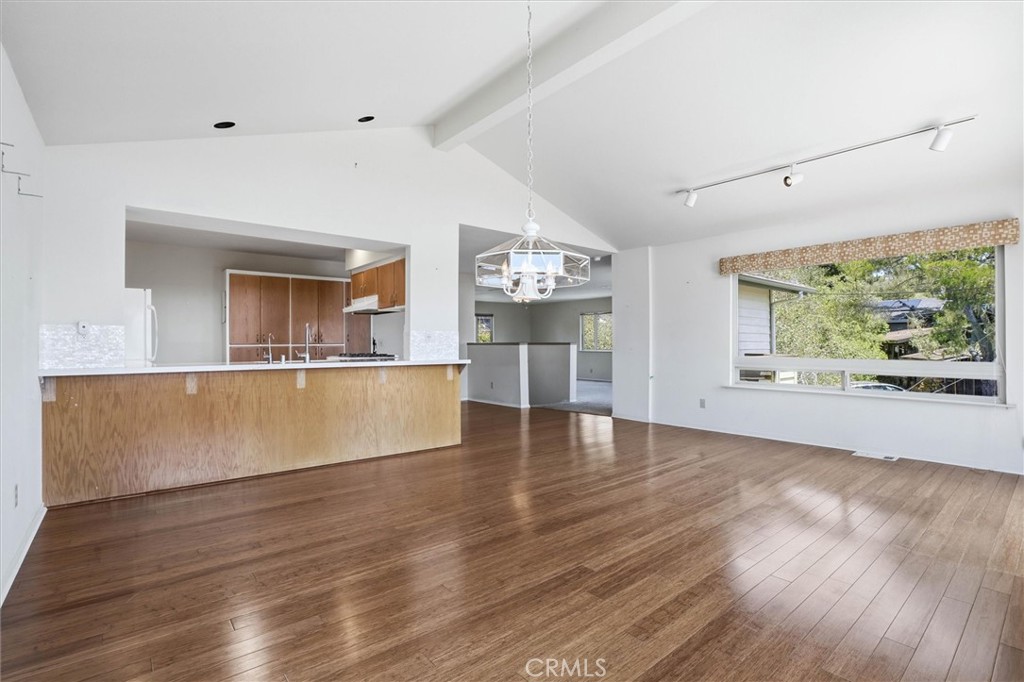 490 Warwick Street Property Photo 25