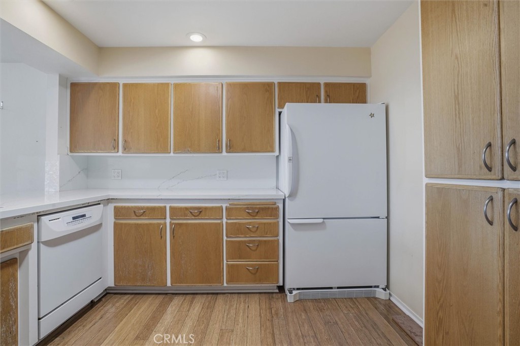 490 Warwick Street Property Photo 29