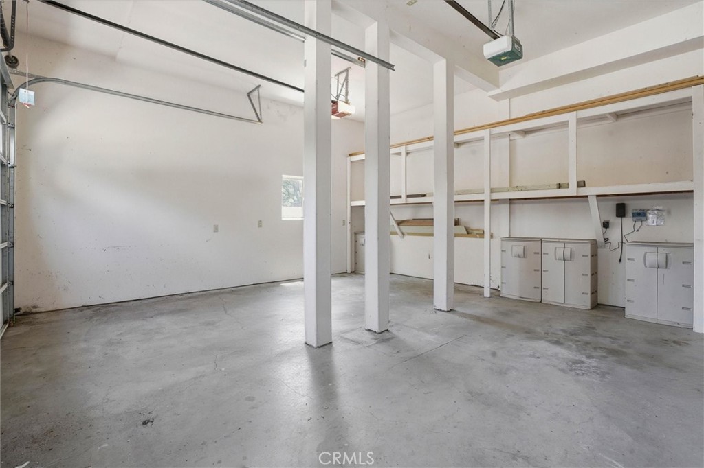 490 Warwick Street Property Photo 39