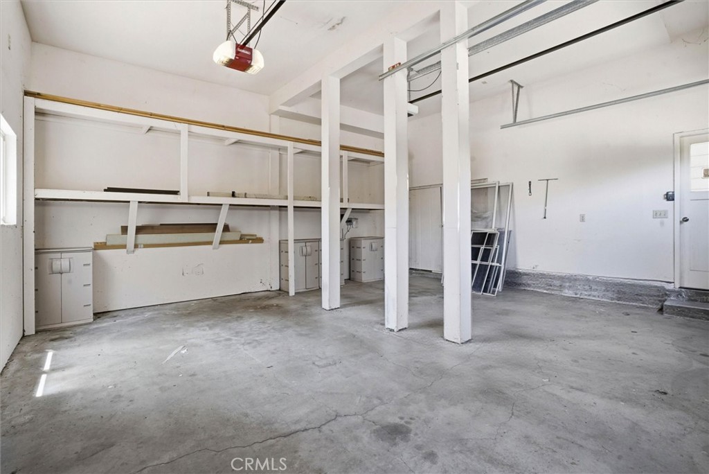 490 Warwick Street Property Photo 40