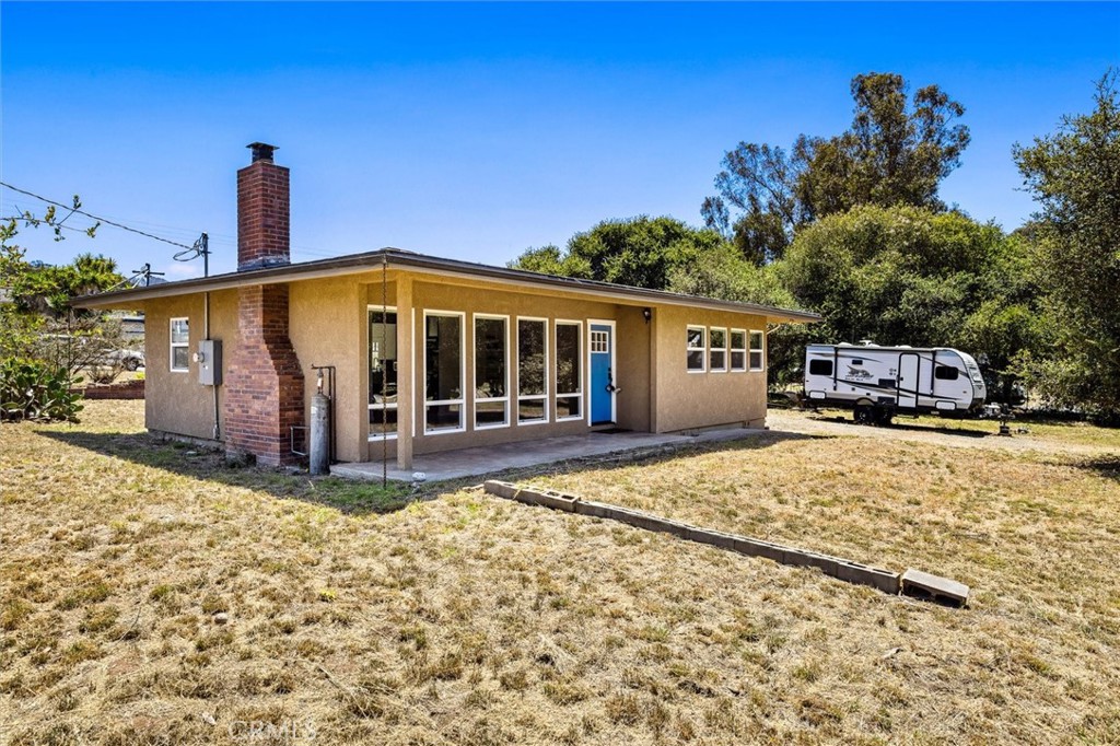 471 Mitchell Property Photo 23